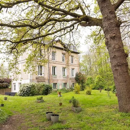 Grand Prive Et Ses Jardins Dans Manoir De 1803 En Foret *